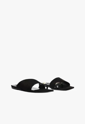 Jodie Flat Sandal