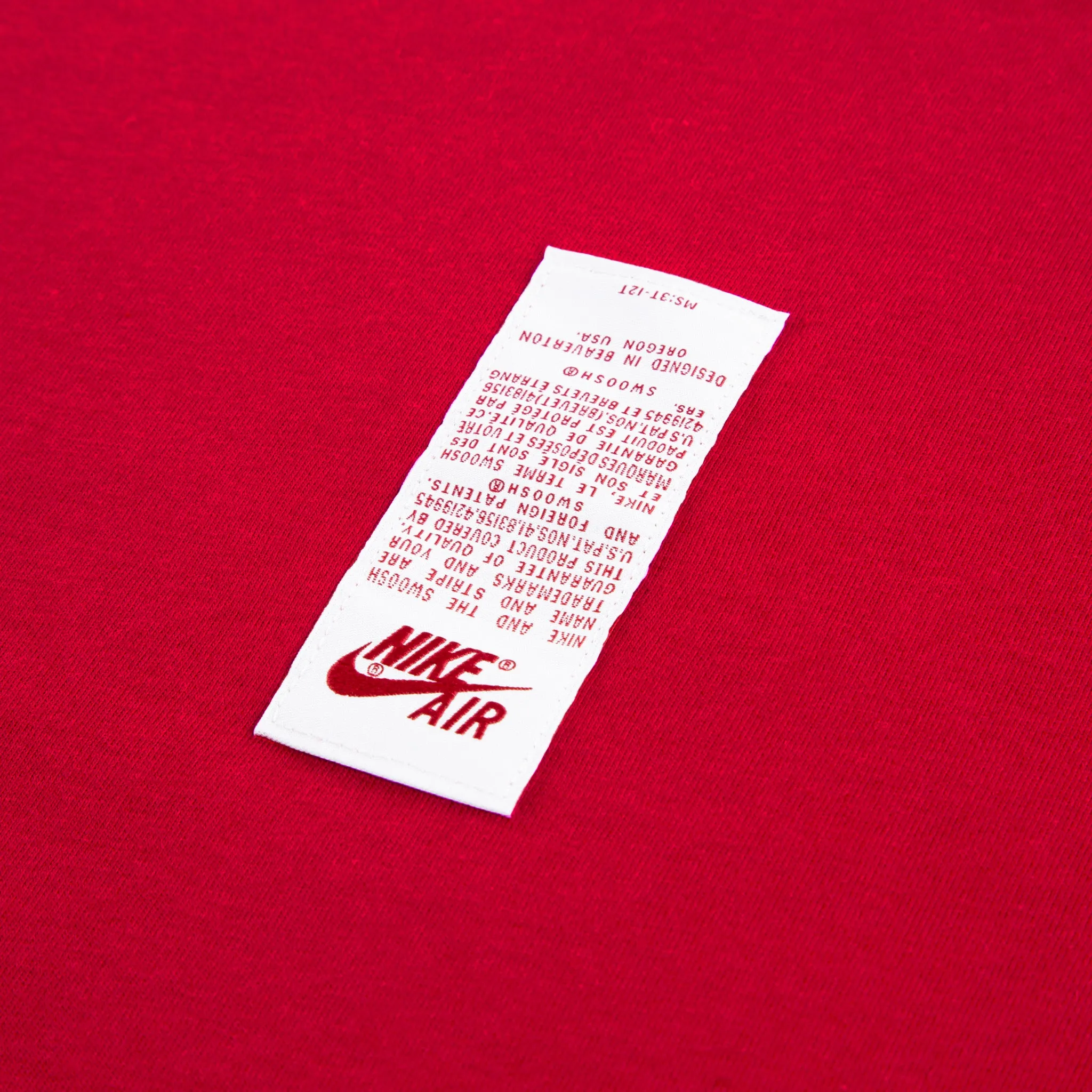Jordan Junior Boys' AJ1 Graphic T-Shirt / Varsity Red