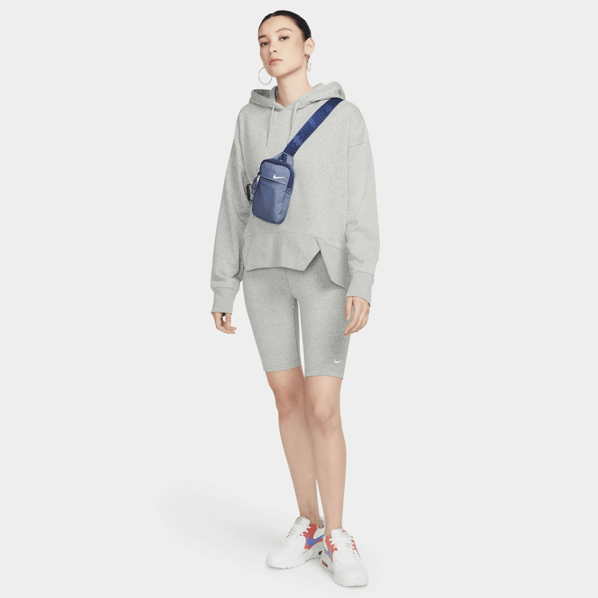 Nike Sportswear Essentials Hip Pack Blue Void / Light Marine - White