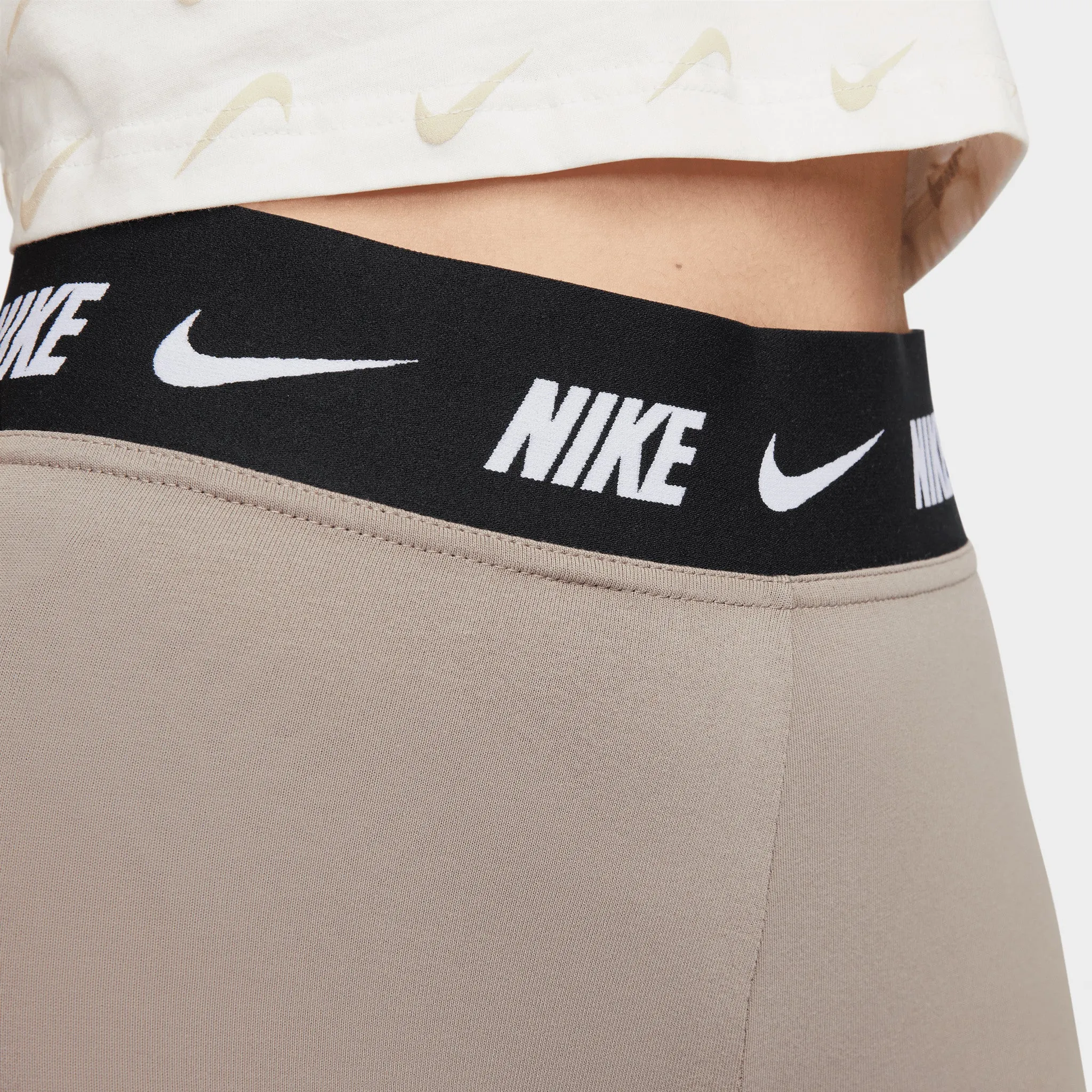 Nike Women's Sportswear Club High-Waisted Leggings Moon Fossil / Olive Grey